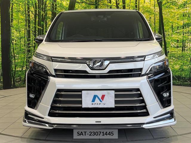 Toyota VOXY 2018-06 8007873-13