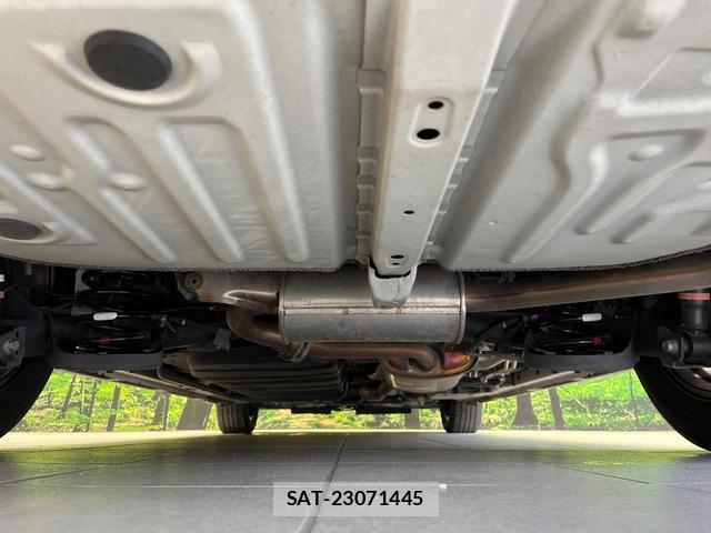Toyota VOXY 2018-06 8007873-18