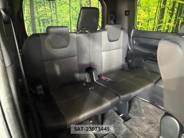 Toyota VOXY 2018-06 8007873-8
