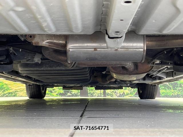Toyota VOXY 2015-11 8007877-18