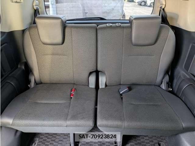 Toyota VOXY 2013-04 8007957-14