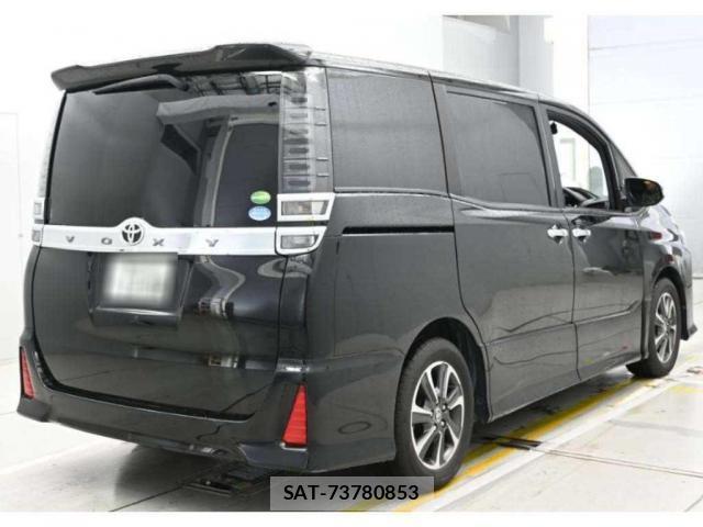 Toyota VOXY 2019 8008193-3