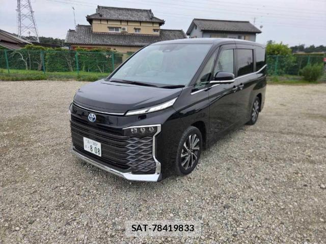 Toyota VOXY 2023-12 8008223-0