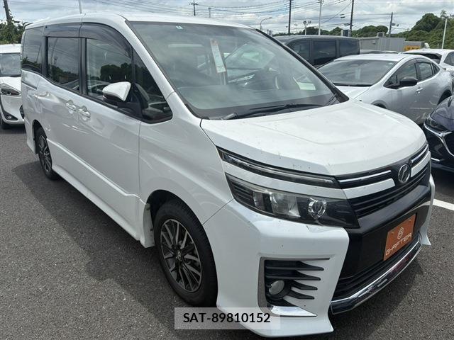 Toyota VOXY 2014-06 8008452-0