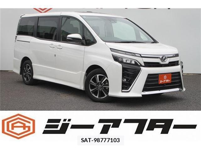 Toyota VOXY 2017-07 8008594-0