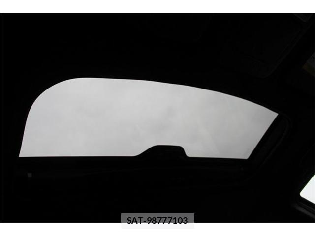 Toyota VOXY 2017-07 8008594-1