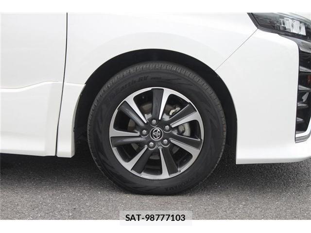 Toyota VOXY 2017-07 8008594-14