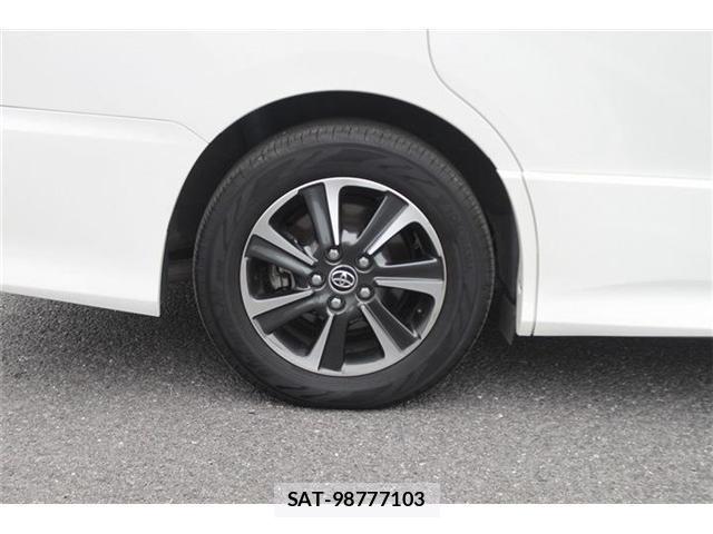 Toyota VOXY 2017-07 8008594-15