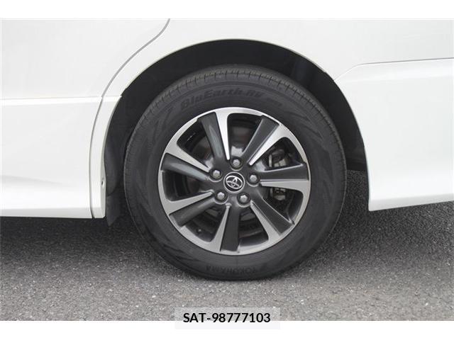 Toyota VOXY 2017-07 8008594-16