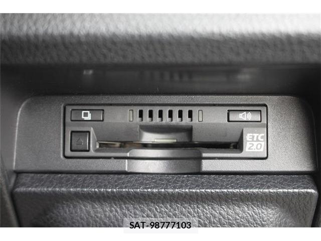 Toyota VOXY 2017-07 8008594-5