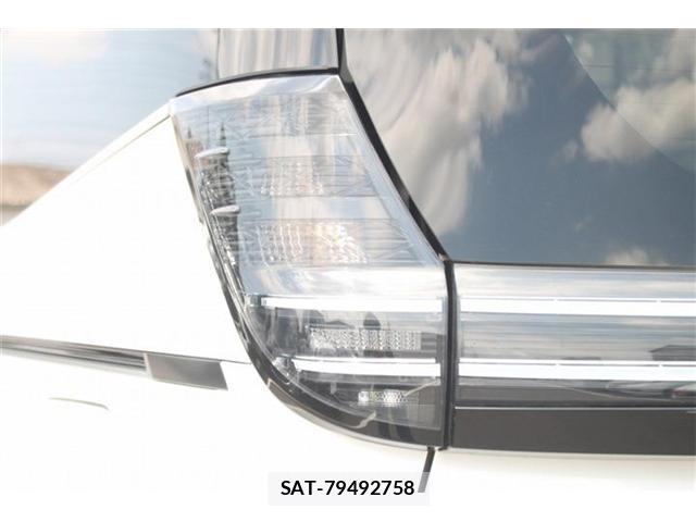 Toyota VOXY 2025-10 8008633-15