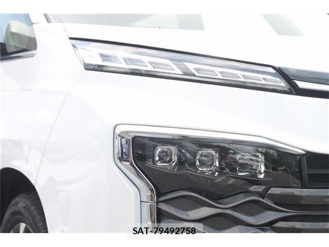 Toyota VOXY 2025-10 8008633-7