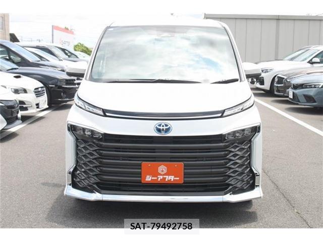 Toyota VOXY 2025-10 8008633-8