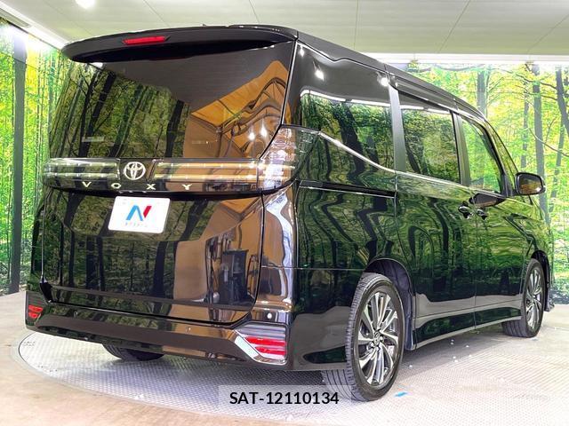 Toyota VOXY 2024-05 8008654-15
