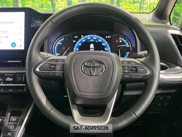 Toyota VOXY 2023-09 8008791-11