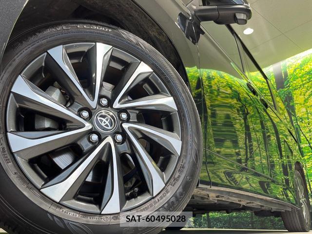 Toyota VOXY 2023-09 8008791-13
