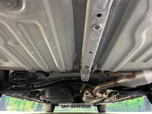 Toyota VOXY 2023-09 8008791-18