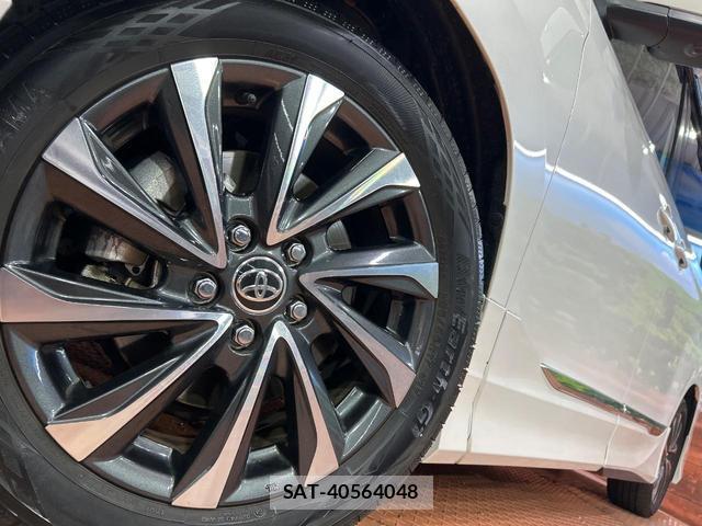 Toyota VOXY 2022-09 8009409-13