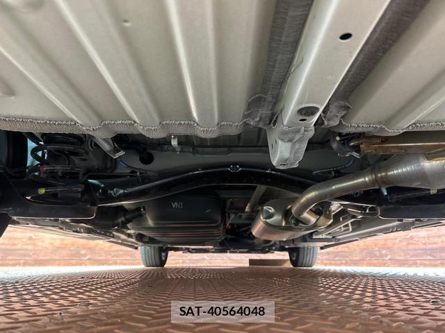 Toyota VOXY 2022-09 8009409-18