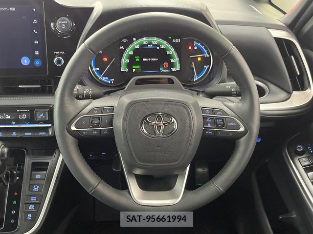 Toyota VOXY 2023-09 8009618-11