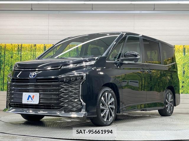 Toyota VOXY 2023-09 8009618-16
