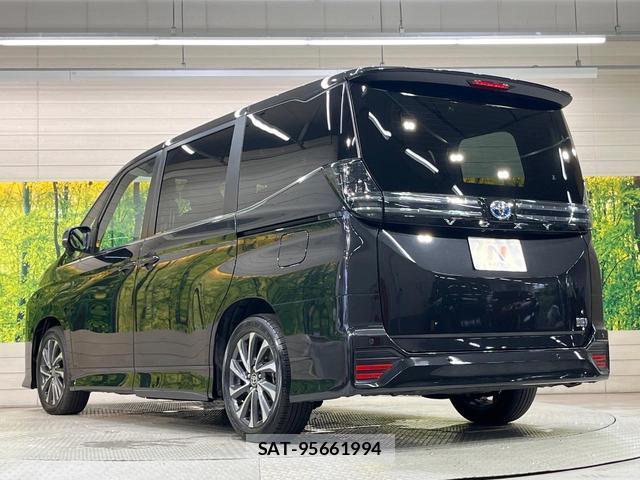 Toyota VOXY 2023-09 8009618-17