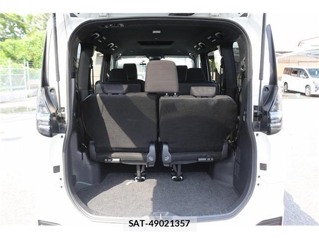 Toyota VOXY 2023-06 8010796-19