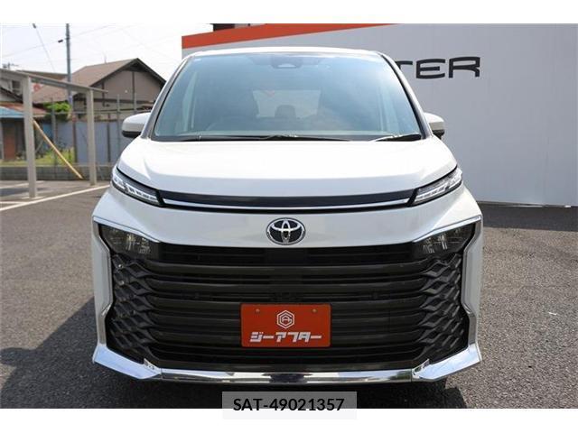 Toyota VOXY 2023-06 8010796-7