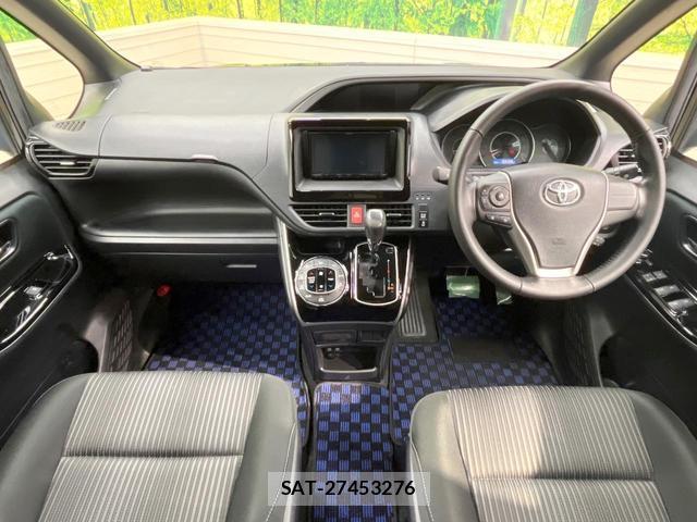 Toyota VOXY 2018-12 8011107-1