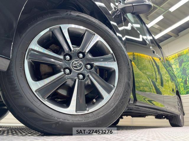 Toyota VOXY 2018-12 8011107-12