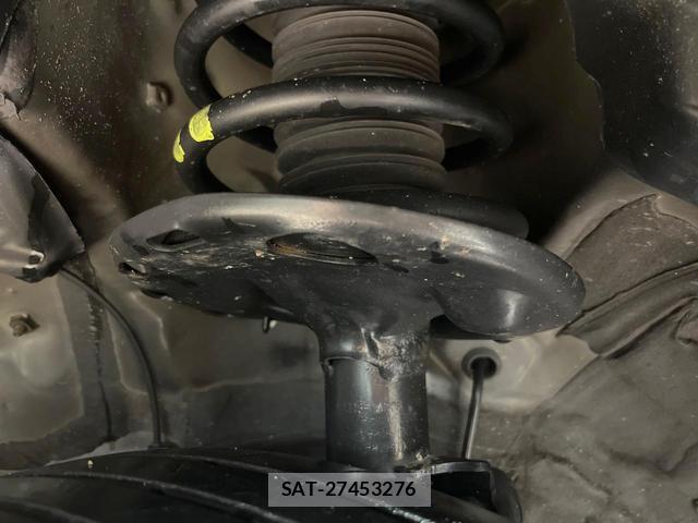 Toyota VOXY 2018-12 8011107-19