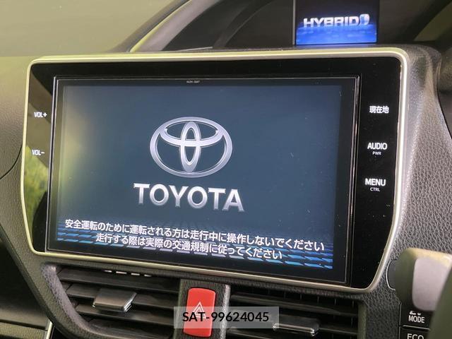 Toyota VOXY 2018-03 8011365-3