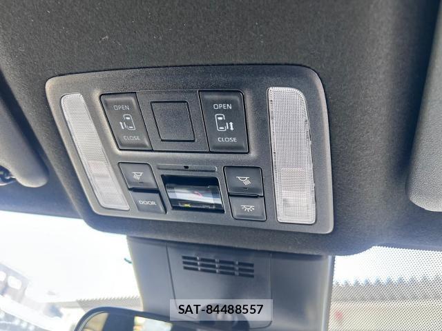 Toyota VOXY 2023-05 8011373-14