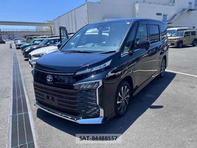Toyota VOXY 2023-05 8011373-6