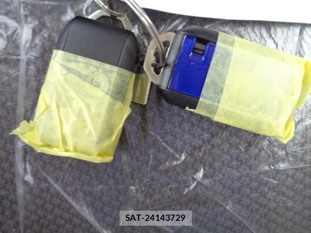 Suzuki WAGON R 2025-04 8010973-12
