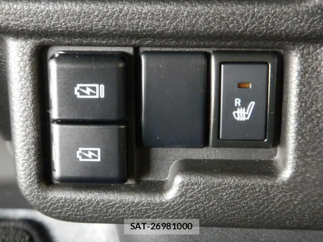 Suzuki WAGON R 2023-11 8011022-8
