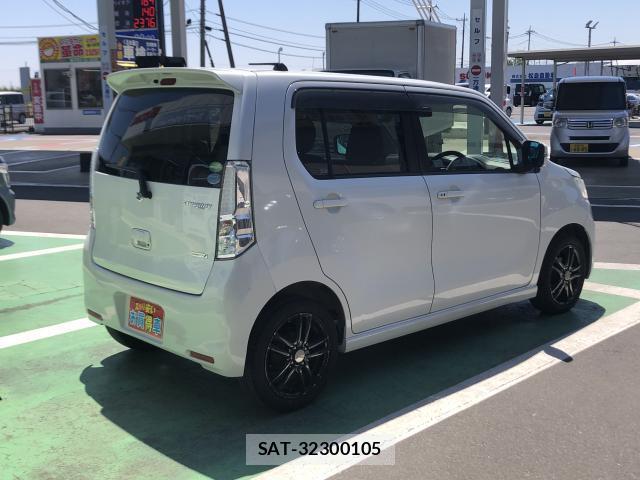 Suzuki WAGON R 2013-03 8004300-13