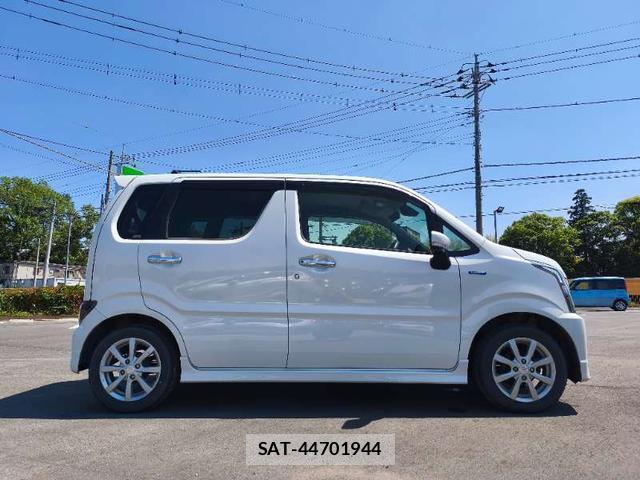 Suzuki WAGON R 2017-06 8004826-16