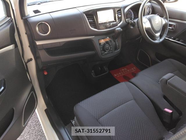 Suzuki WAGON R 2014-04 8011995-2