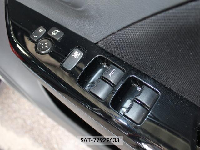 Suzuki WAGON R 2013-09 8012547-17