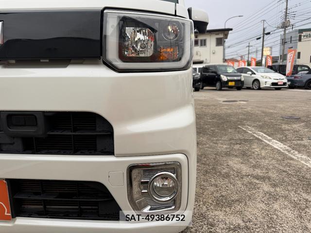 Daihatsu WAKE 2015-09 8004549-11
