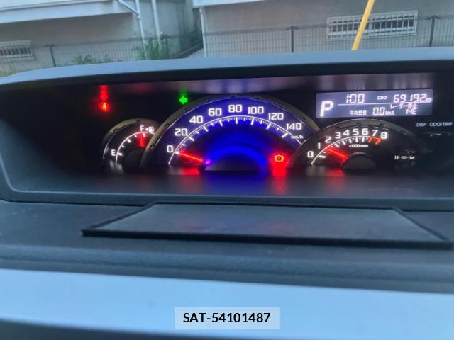 Daihatsu WAKE 2015-09 8005373-12