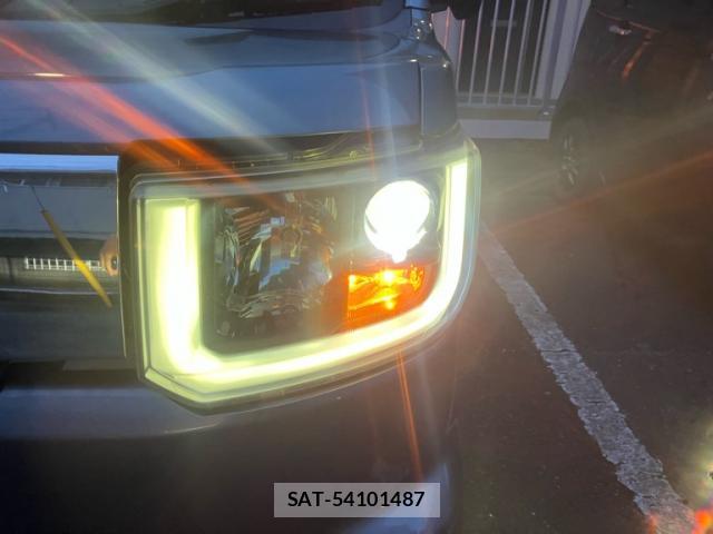 Daihatsu WAKE 2015-09 8005373-15