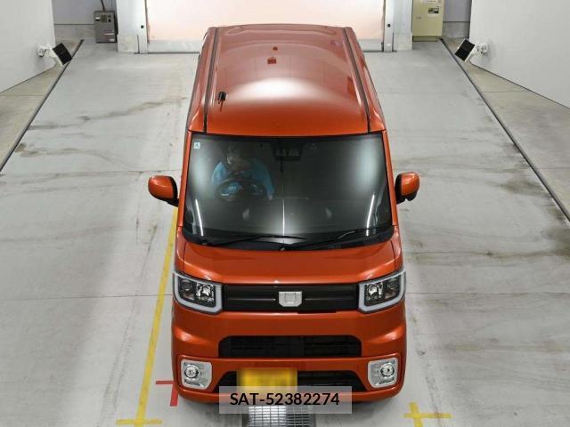 Daihatsu WAKE 2020-04 8009804-7