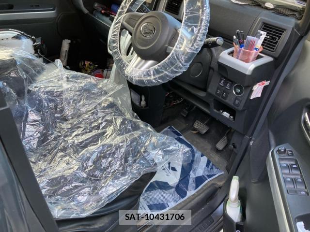 Daihatsu WAKE 2015-03 8010025-16