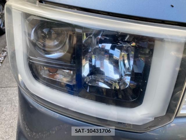 Daihatsu WAKE 2015-03 8010025-5