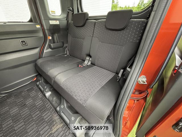 Daihatsu WAKE 2015-10 8011772-11