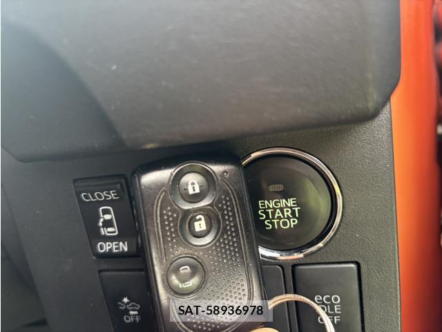 Daihatsu WAKE 2015-10 8011772-7