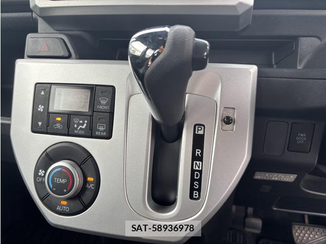 Daihatsu WAKE 2015-10 8011772-9