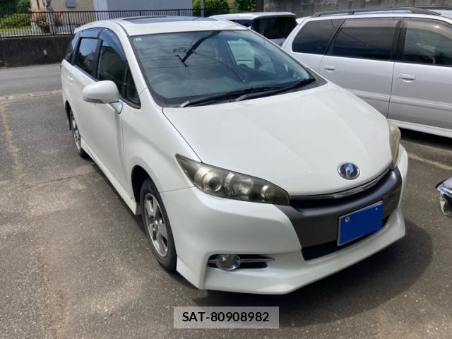 Toyota WISH 2013-08 8005224-0
